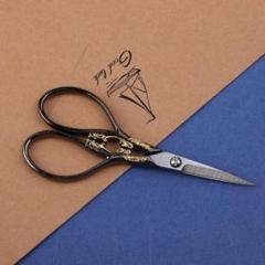 人気 糸切りばさみ 裁縫 手芸 切り絵 新品 ブラック ゴールド おしゃれ 鋏
