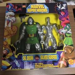 トイビズ　マーベルスーパーヒーローズ　ドクタードゥーム&シルバーサーファー Toy Biz - Marvel Super Heroes - Dr Doom Vs Silver Surfer