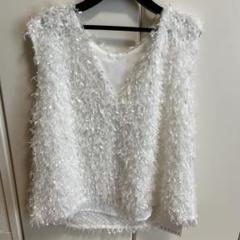 新品タグ付き★CADUNEカデュネ　ふわふわトップス　白 CADUNE（カデュネ）の「ふわふわトップス（シャツ/ブラウス