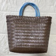 mekearisa メケアリサ　Mekearibag M 美品　ブラウン×ブルー