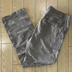 Columbia TITANIUM ナイロンパンツ 古着 カーキ Mサイズ