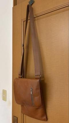 ショルダーバッグ　メンズ　レザー　中古