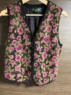 Ernest W.Baker 薔薇柄ベスト ernest w baker アーネスト ダブル ベイカー ニット ベスト 薔薇