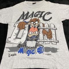 タズマニアンデビル×オーランド・マジック Tシャツ グレー タズマニアンデビル×オーランド・マジック Tシャツ グレー