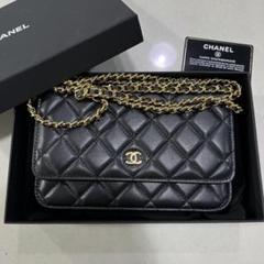 CHANEL ブラック キルティング バングル 20900349_51613247_1000.jpg
