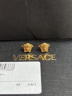 未使用級✨　VERSACE　ピアス　メデューサ　ラインストーン　ロゴ　614 未使用級✨ VERSACE ピアス メデューサ ラインストーン ロゴ 614