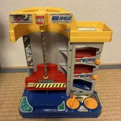 トミカ 回転パーキング 収納ボックス マックトラック 28台 まとめ売り 3384ae951a854d211cba9fa7782004