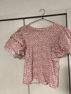 小花柄 袖フリルTシャツのサムネイル