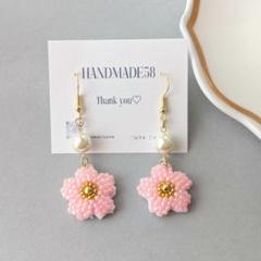 ビーズ刺繍ピアス　桜　揺れピアス
