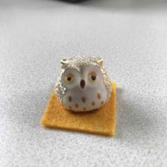 金色のフクロウ