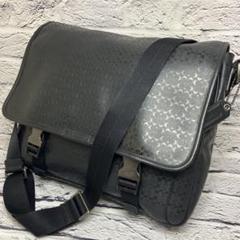 極美品✨コーチ ヘリテージ シグネチャー メッセンジャーバッグ ブラック A4 美品 コーチ ヘリテージ シグネチャー メッセンジャーバッグ