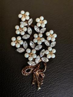 【美品】FOXEY フォクシー ブローチ コサージュ 花 ラインストーン 希少 FOXEY - フォクシー ブローチの通販 by エコスタイル