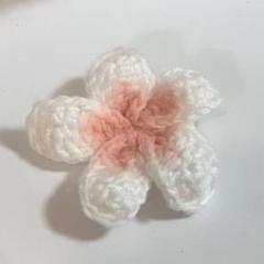 ハイビスカス ヘアクリップ 編み物 ハンドメイド プルメリア