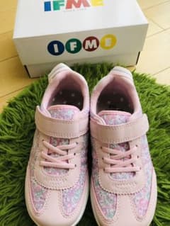 キッズ スニーカー 女の子 19cmの中古 未使用品を探そう メルカリ