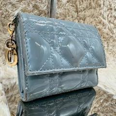 【美品】クリスチャンディオール 三つ折り財布 ブルー カナージュ パテント ディオール 三つ折り財布 ロータスウォレット カナージュ