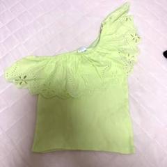 美品　ZARA カットソー　サイズ140