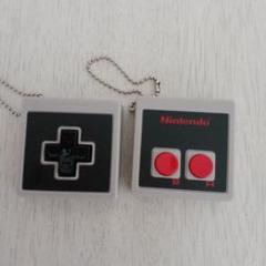 Nintendo ファミコンコントローラー キーホルダー