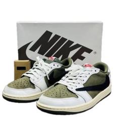 ナイキ×トラヴィススコット AIR JORDAN 1 LOW OG スニーカー