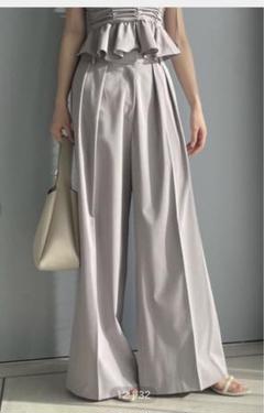美品　SNIDEL Sustainableタッククロスワイドパンツ