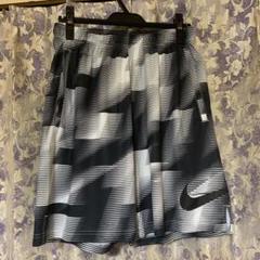 NIKE ハーフパンツ L