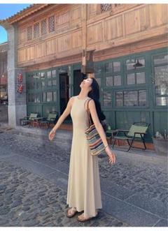 ノースリーブロングワンピース セク可愛❤️春デートに着痩せ効果抜群!