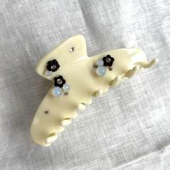 a*i様 アレクサンドルドゥパリ　小花ヘアクリップ　白　美品 a*i様 アレクサンドルドゥパリ 小花ヘアクリップ 白 美品 - メルカリ