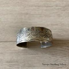 Navajo Sterling Silver ナバホ族 バングル M 刻印 - メルカリ