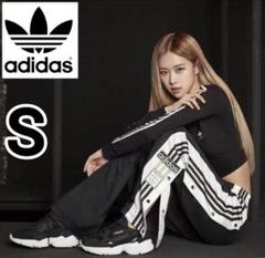 Qoo10] adidas BLACK PINK ジェニー着用 AD : レディース服