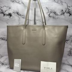 (極美品)大人気、フルラ、トートバッグ、アリアナ、大容量、A-4可、肩がけ可 極美品)大人気、フルラ、トートバッグ、アリアナ、大容量、A-4可