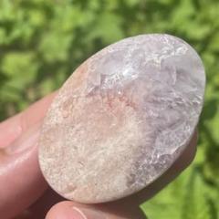 ピンクアメジスト 桜瑪瑙 共生 パーム 天然石 握り石のサムネイル