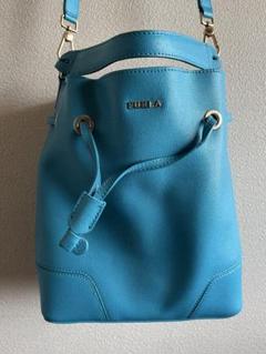 未使用【FURLA】リボンバケツバック　日本未入荷商品 フルラが8色の「リボン型クロスボディクラッチバッグ」を数量