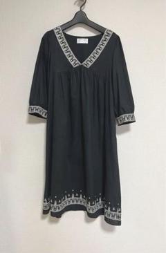 ノラベル　ハグオーワーブラック刺繍ブラウス ノラベル様専用 ハグオーワーブラック刺繍ブラウス レディース