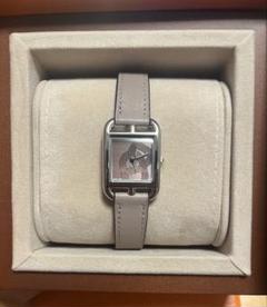【美品】HERMES レザー 時計 くすみピンク ダブルループ ケープコッド 腕時計 《ケープコッド》 PM 31 mm | Hermès - エルメス-公式サイト