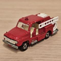 トミカ いすゞ ファイアーエンジン 消防車 2台セット No.68 1/81 トミカ いすゞ ファイアーエンジン 消防車 2台セット No.68 1/81