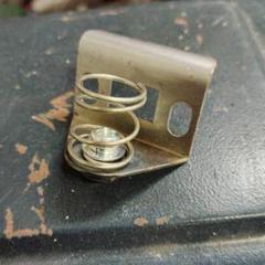 GS400 タンクの蓋のキャッチ 金具 - メルカリ
