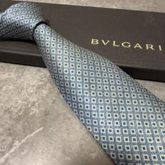 【美品✨️】ブルガリ BVLGARI シルバー ソリッドタイ ロゴメンズ ネクタイ メンズ ネクタイ | ブルガリ