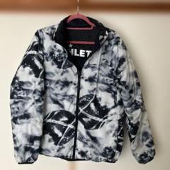 ATHLETA ダウンジャケット リバーシブル　Ｌサイズ オフシーズン価格 ATHLETA ダウンジャケット リバーシブル L