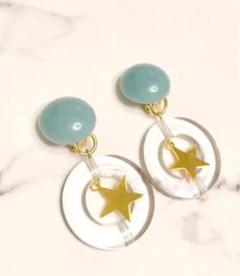 星とアクリルパーツのイヤリング