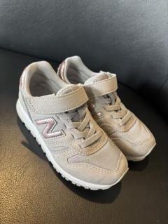 New Balance ニューバランス グレー ピンク スニーカー17.5