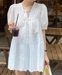 【新品】Miniministoreスカラップ刺しゅうレースブラウスVネック