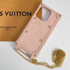 ルイヴィトン iPhone14Pro ケース モノグラム・リ・トランク ラバー