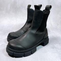 新品 GANNI フロントジップ レザーアンクルブーツ 厚底　ラバーソール GANNI ガニー ショートブーツ Recycled Rubber City Boot