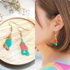 ❣️ポリマークレイ　カラフルピアス❣️