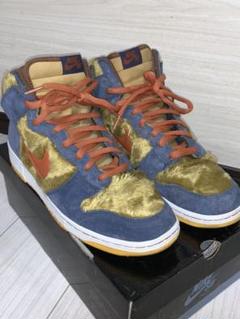 NIKE DUNK HI PREMIUM SB BE@RBRICK papa