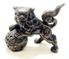 鋳物の獅子　玉 昭和レトロ 大型 鉄製 金属工芸 玉乗り獅子 玉獅子 鋳物 狛犬