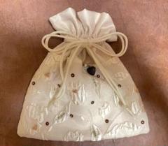 【未使用】アイボリー刺繍巾着袋 ビーズ装飾付き
