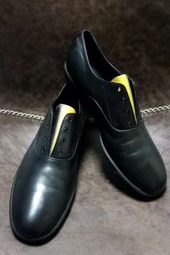 PREMIATA プレミアータ 483 ネイビー/グレー スニーカー ホ？？？ PREMIATA(プレミアータ)からユニークなスニーカー紹介