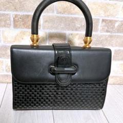 《格安》FENDI(フェンディ)レザー ハンドバッグ ブラック