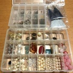 ハンドメイド　パーツ　金具セット　パール　パーツ　タッセル　　ケース付き