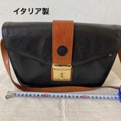 レザーショルダーバッグ 黒と茶色